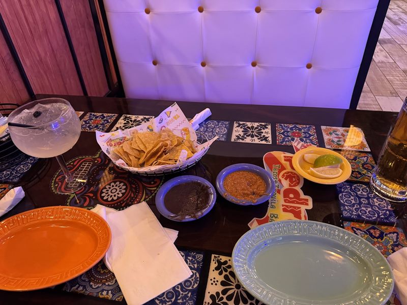 Pedro's Tacos & Tequila Bar Edinburg interior